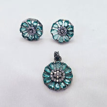 The Zoey Blackgold A.D Pendant Earring