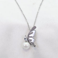 The Stella Whitegold A.D Pendant Earring Set