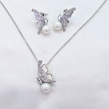 The Stella Whitegold A.D Pendant Earring Set