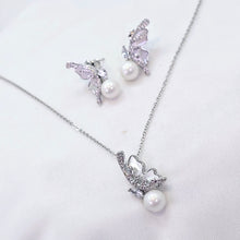 The Stella Whitegold A.D Pendant Earring Set