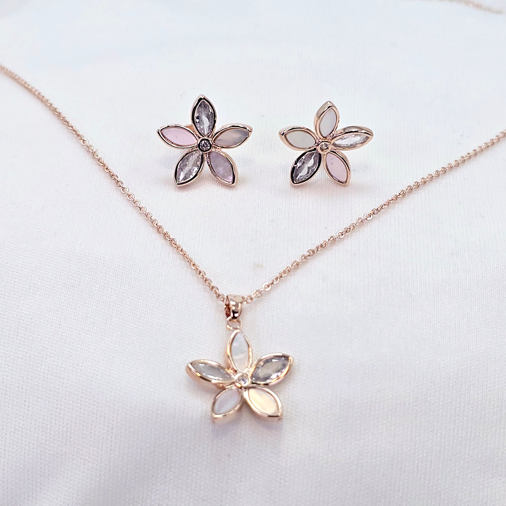 The Sofia Rosegold A.D Pendant Earring Set