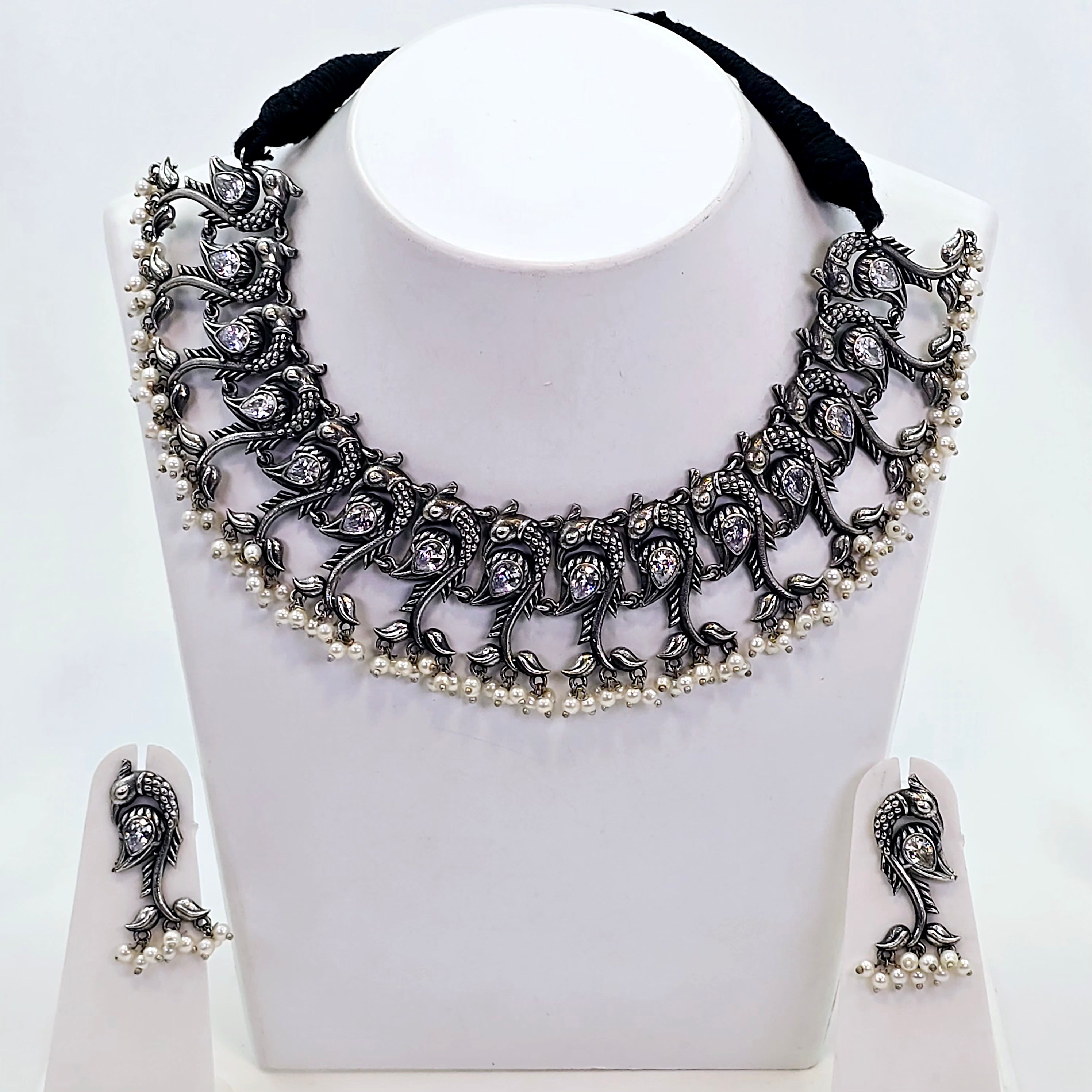 The Peyton Oxidized Necklace