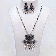 The Sage Oxidized Long Necklace