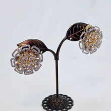 The Maxine Yellowgold A.D Earring