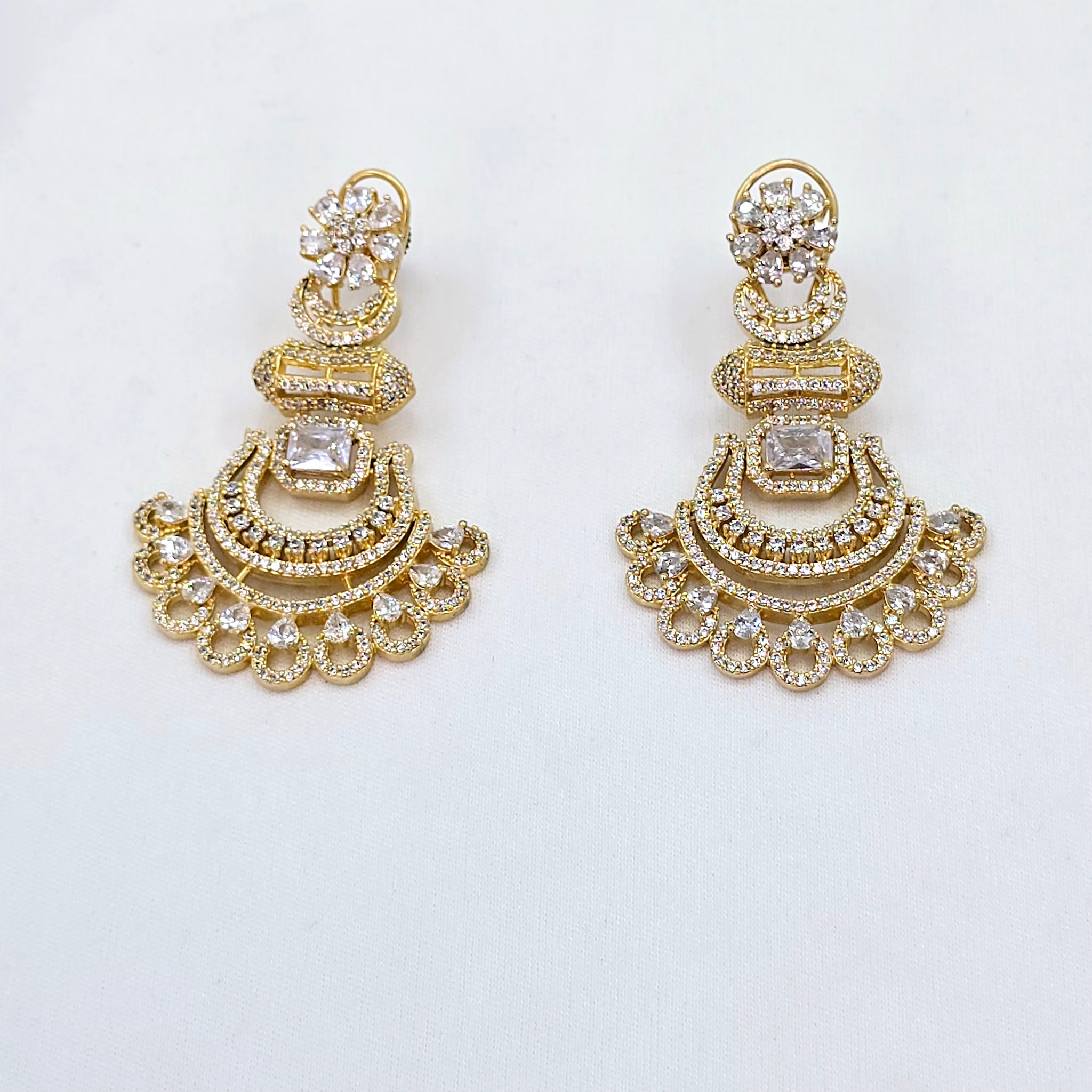 The Leona Yellowgold A.D Earring
