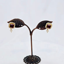 The Manjiri Moti Earring