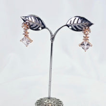 The paloma Rosegold A.D Earring