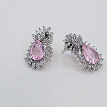 The Winona Whitegold A.D Earring