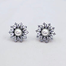 The Kassidy Blackgold A.D Earring