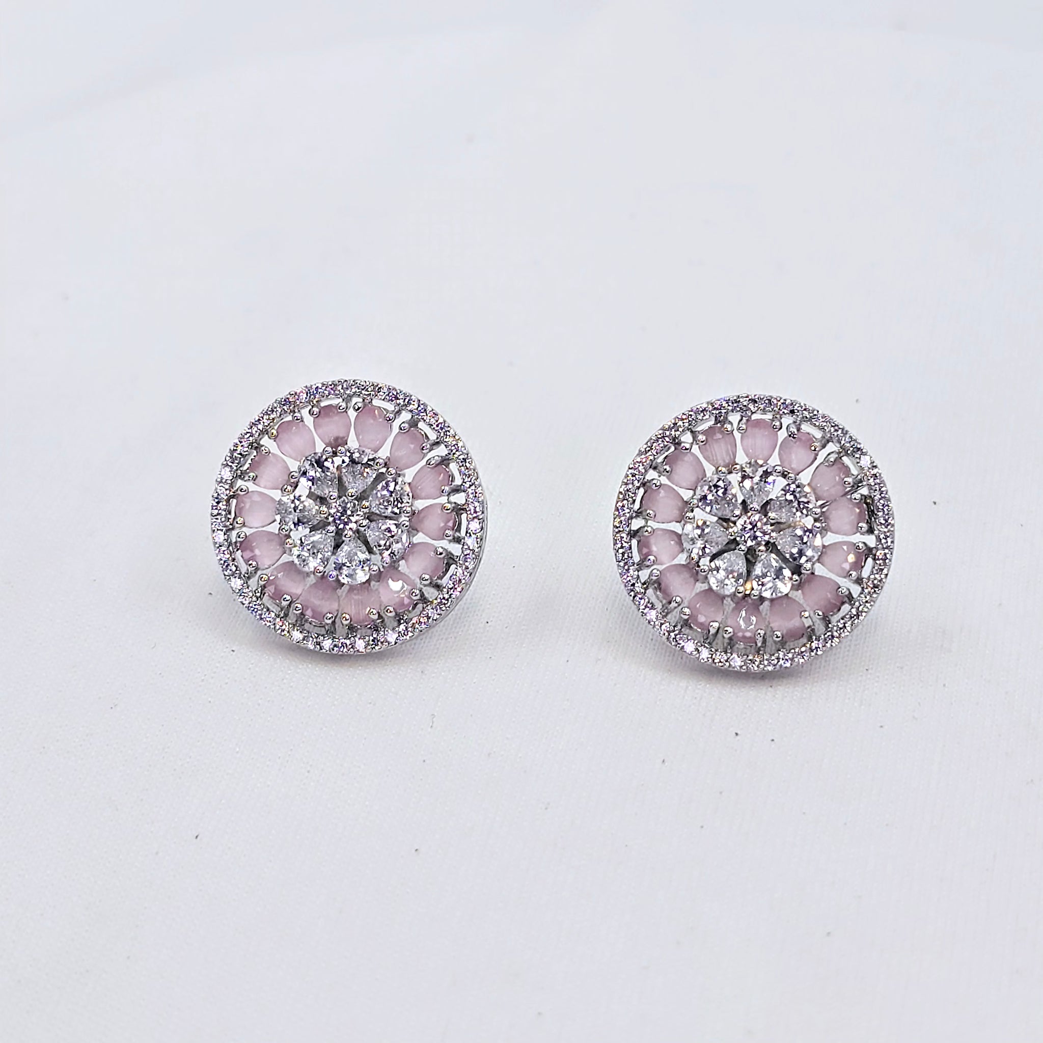 The Nataly Whitegold A.D Earring