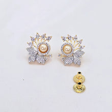 The Reya Yellowgold A.D Earring