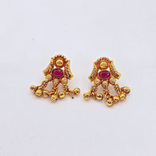 The Saachi Antique Goldforming Saaj