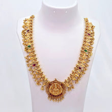 The Ruma Antique Goldforming Saaj