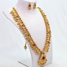 The Rupa Antique Goldforming Saaj