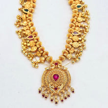 The Radha Antique Goldforming Saaj