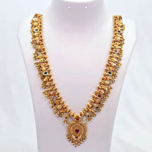 The Radha Antique Goldforming Saaj