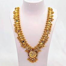 The Uchita Antique Goldforming Saaj