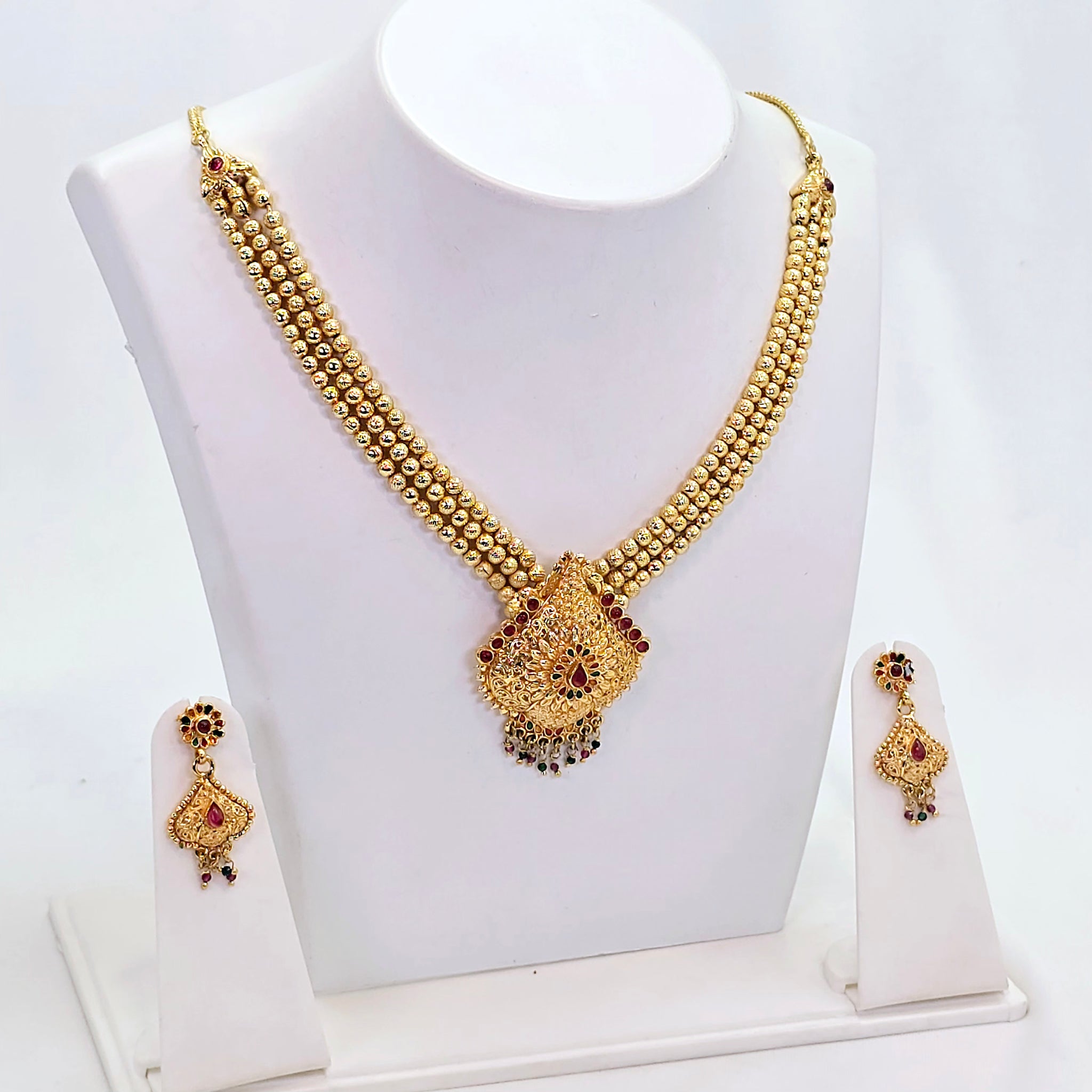 The Anika Antique Goldforming Necklace
