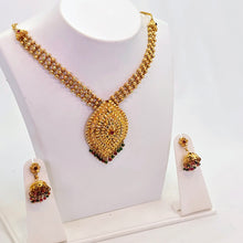 The Anjana Antique Goldforming Necklace