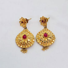 The Arnika Antique Goldforming Necklace