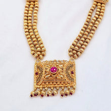 The Madhura Antique Goldforming Necklace
