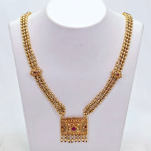 The Manavi Antique Goldforming Necklace