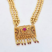 The Manavi Antique Goldforming Necklace