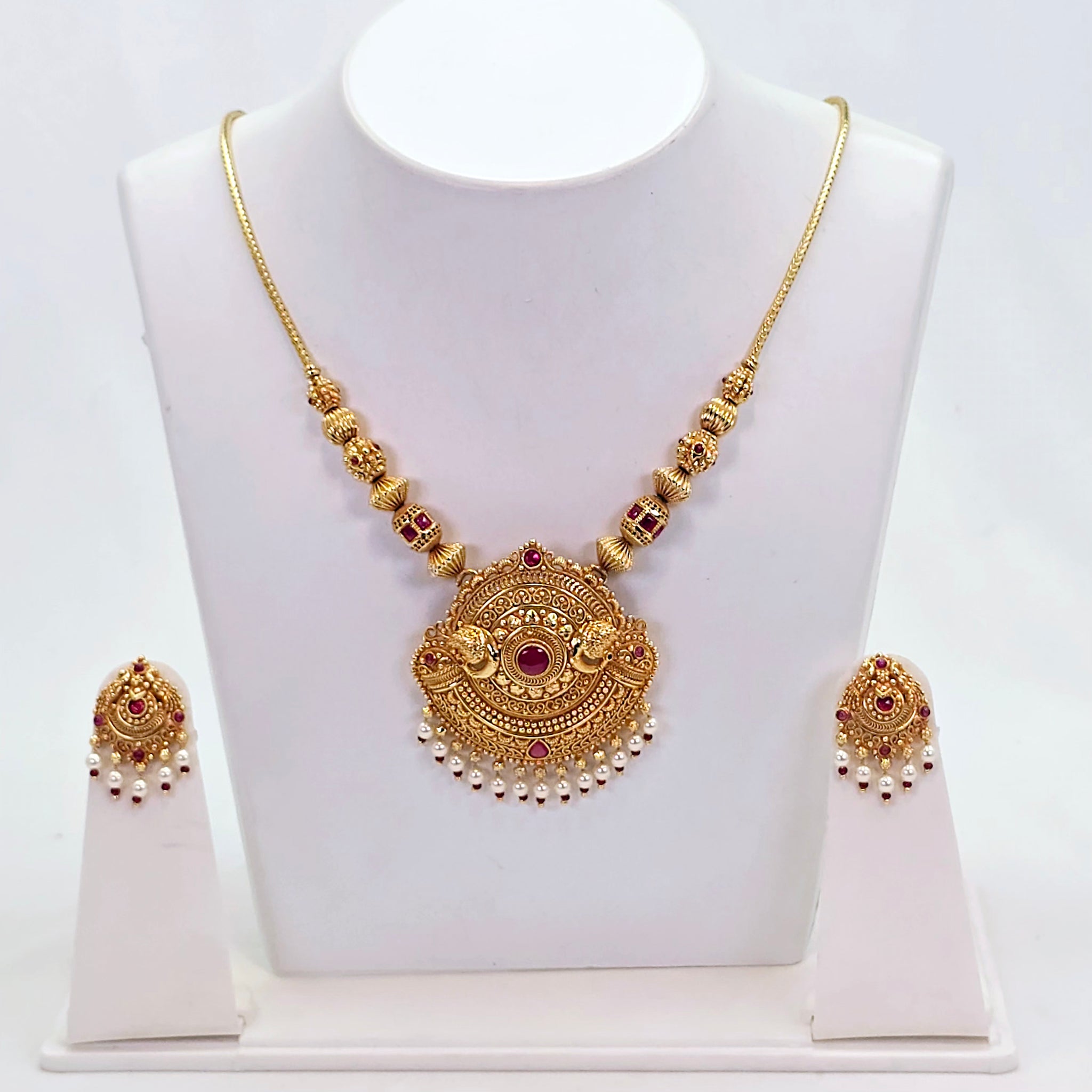 The Namisha Antique Goldforming Necklace