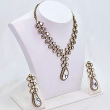 The Dulce Victorian Polish Necklace