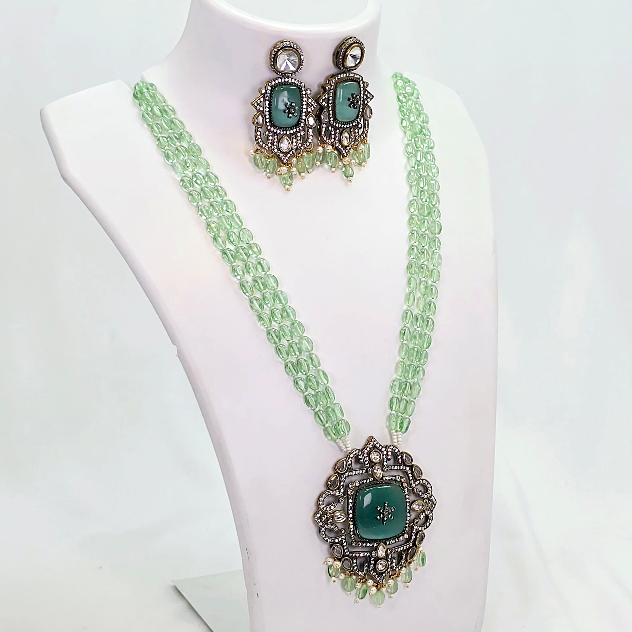 The Monica Beeds Necklace