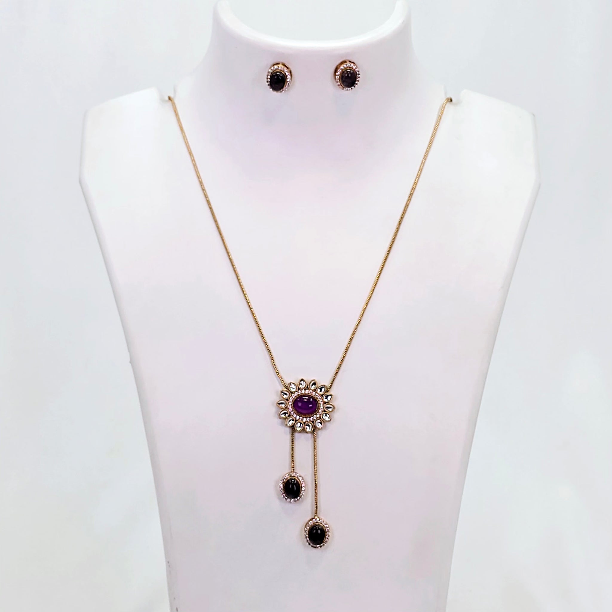 The Teresa Rosegold A.D Pendant Earring Set