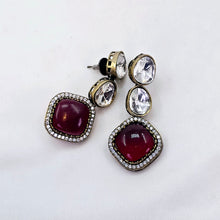 The Giana Victorian Polish Necklace