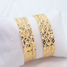 The Nilu Goldforming Bangle
