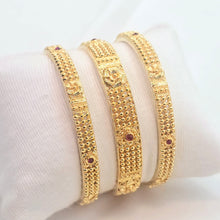 The Sakina Antique Goldforming Bangle