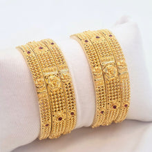 The Sakina Antique Goldforming Bangle