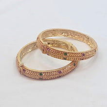 The Shama Antique Goldforming Bangle