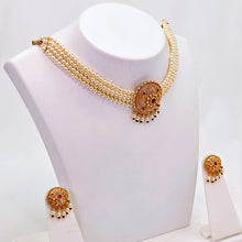 The Hansika Moti Necklace