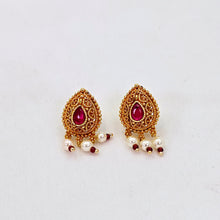 The Eksha Moti Necklace