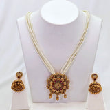 The Malini Moti Necklace