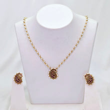 The Evara Kempu Necklace