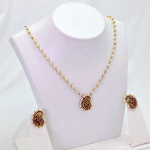 The Evara Kempu Necklace