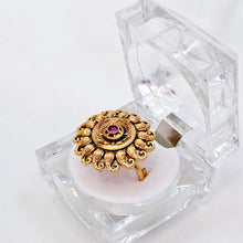 The Alka Kempu Ring