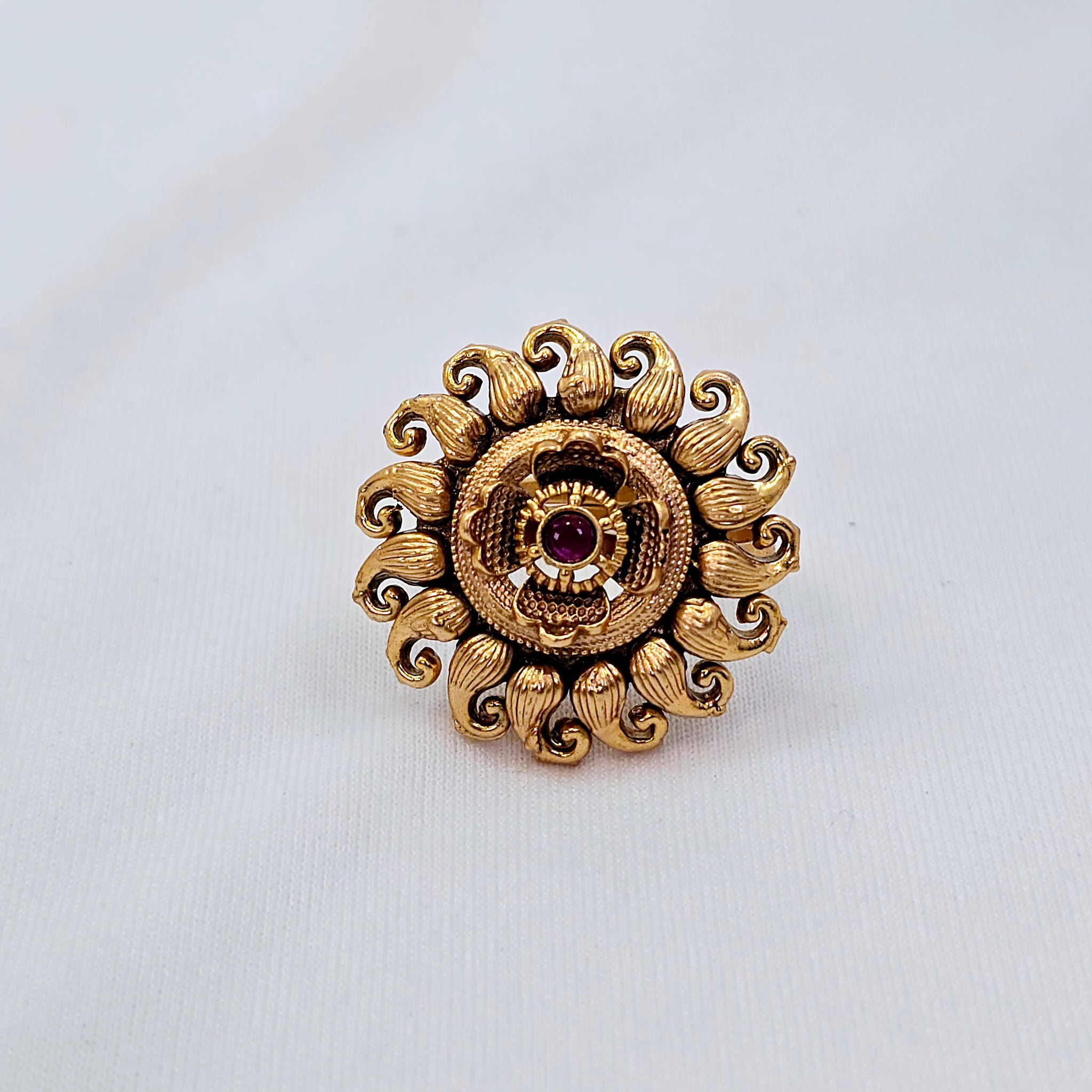 The Alka Kempu Ring