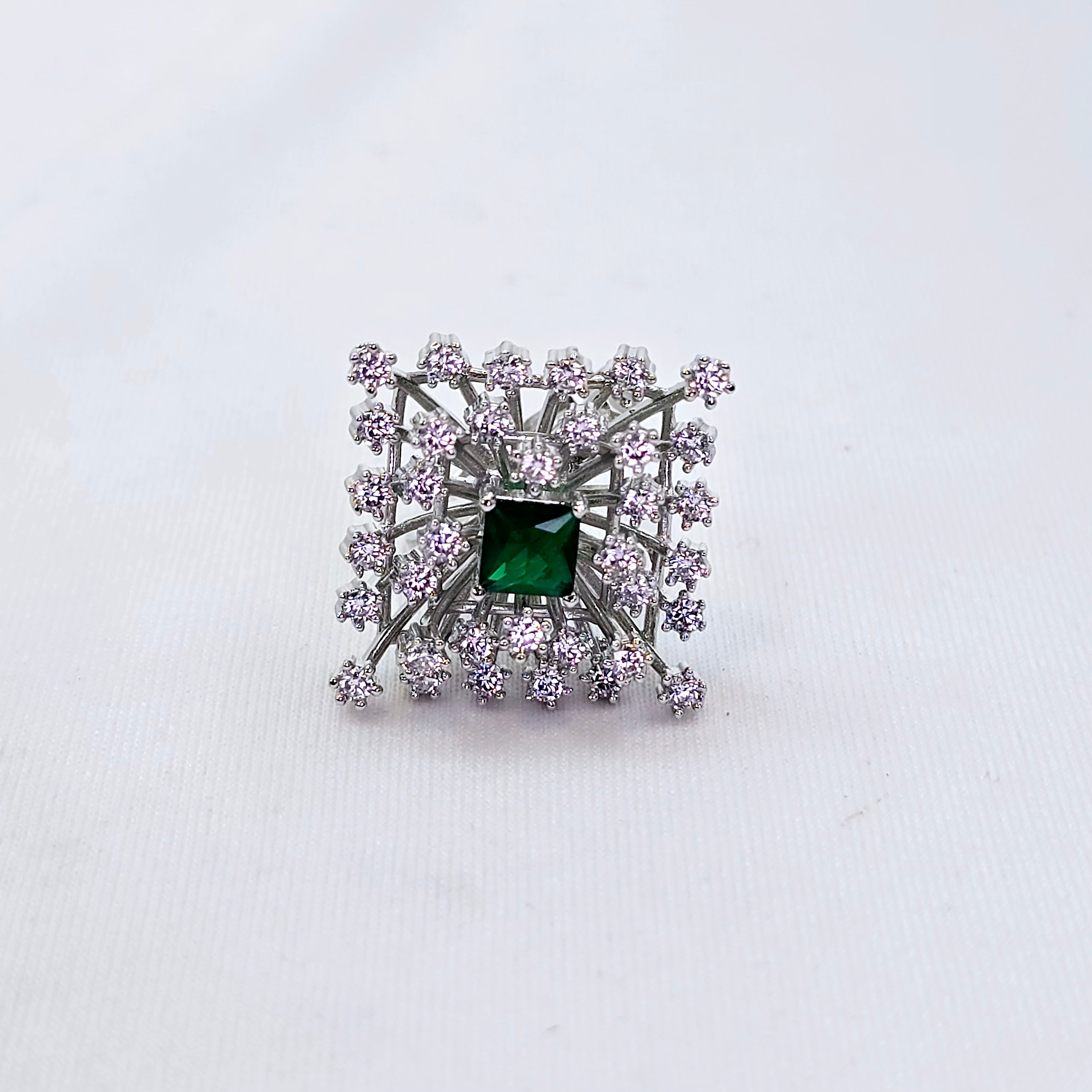 The Ember Whitegold A.D Ring