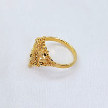The Prathana Goldforming Ring