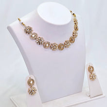 The Elinda Rosegold A.D Necklace