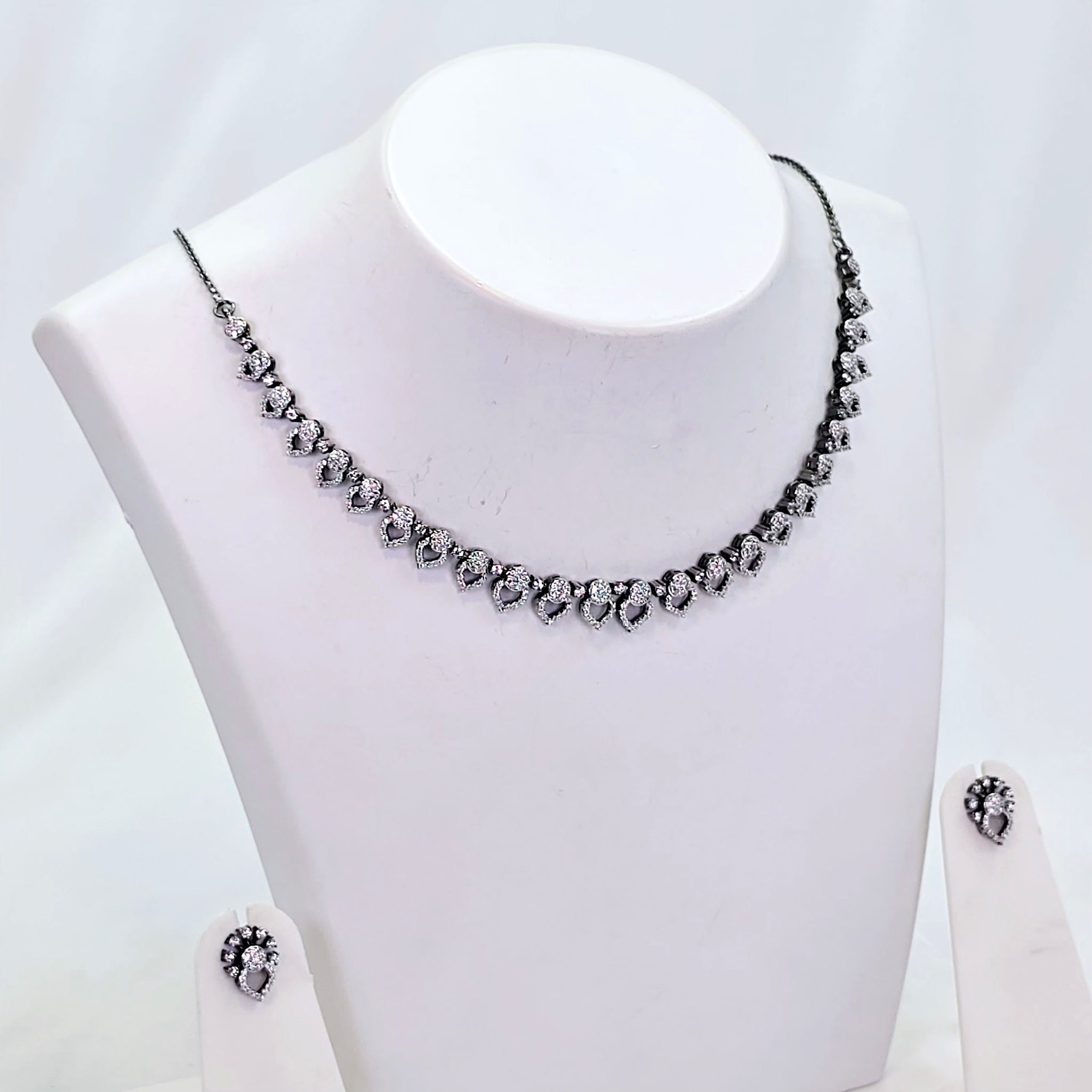 The Amity Blackgold A.D Necklace