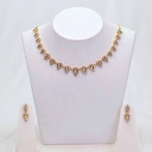 The Salome Yellowgold A.D Necklace