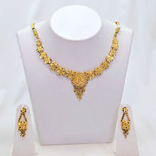 The Rugdhi Goldforming Necklace