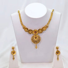 The Karina Goldforming Necklace